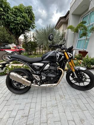 TRIUMPH SPEED 400 